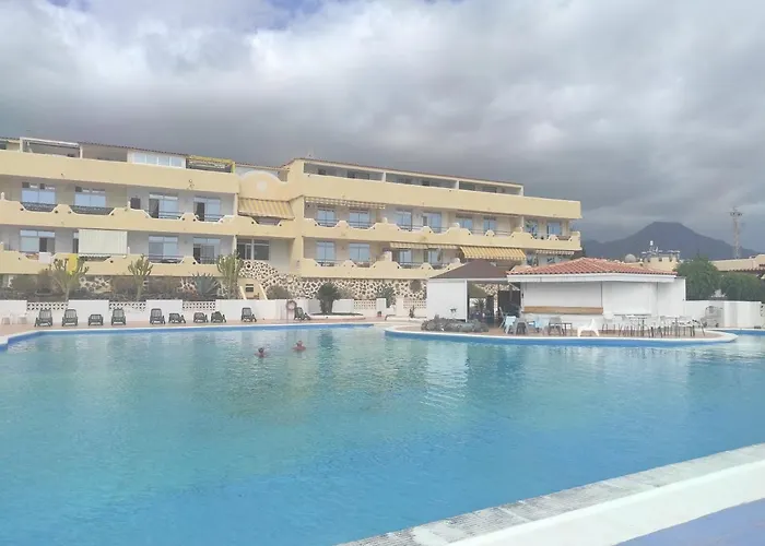 Marina Palace Paraiso * 아데제